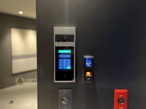 最新インターホン導入で変わる暮らしと建物の価値